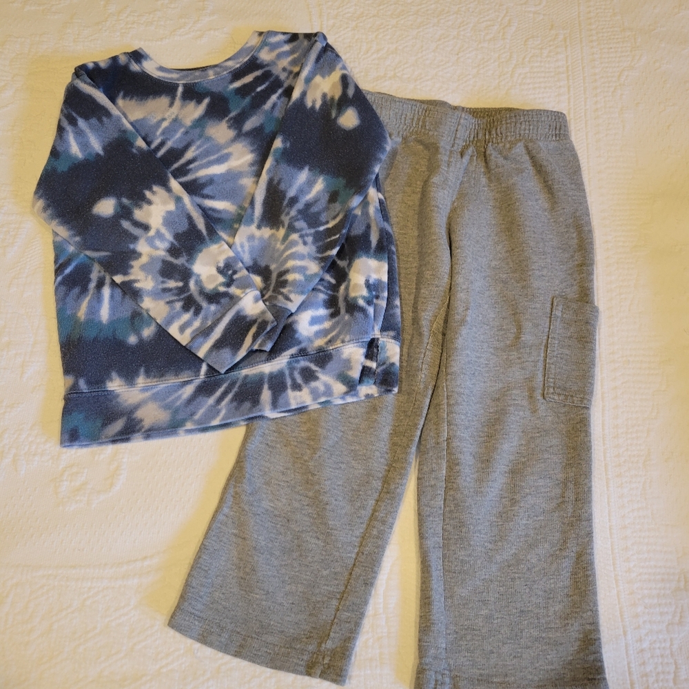 Garanimals Sweatshirt and Jumping Bean Sweatpant Outfit